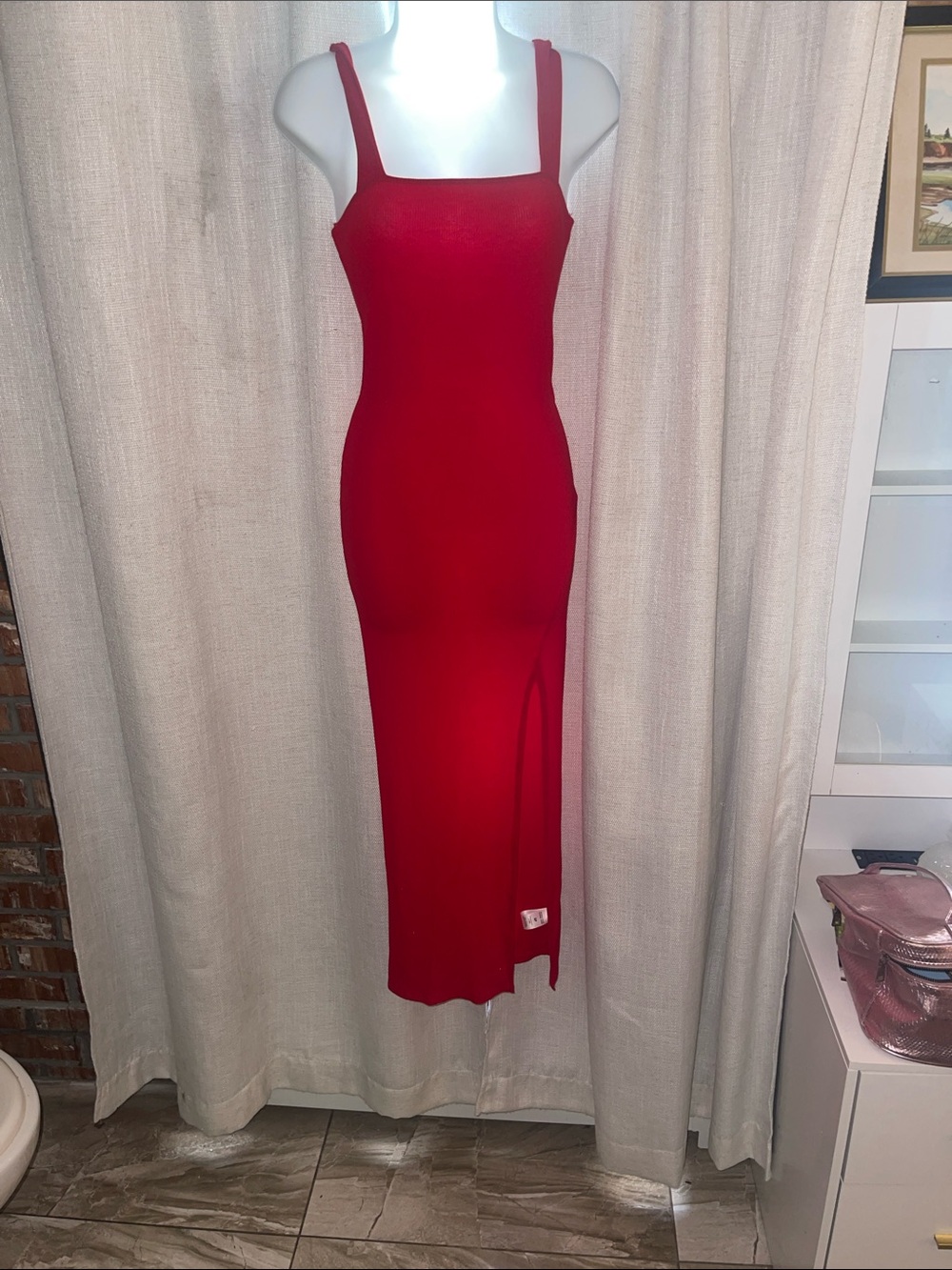 Elegant Red Square-Neck Maxi Dress NWOT BEAUTIFUL LONG SLIT DOWN THE LEG Sz s/m